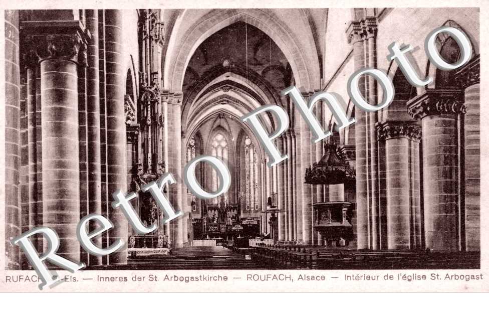 interieur de l'eglise