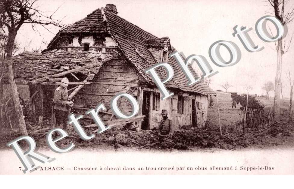 Chasseur a Cheval dans un trou d'obus