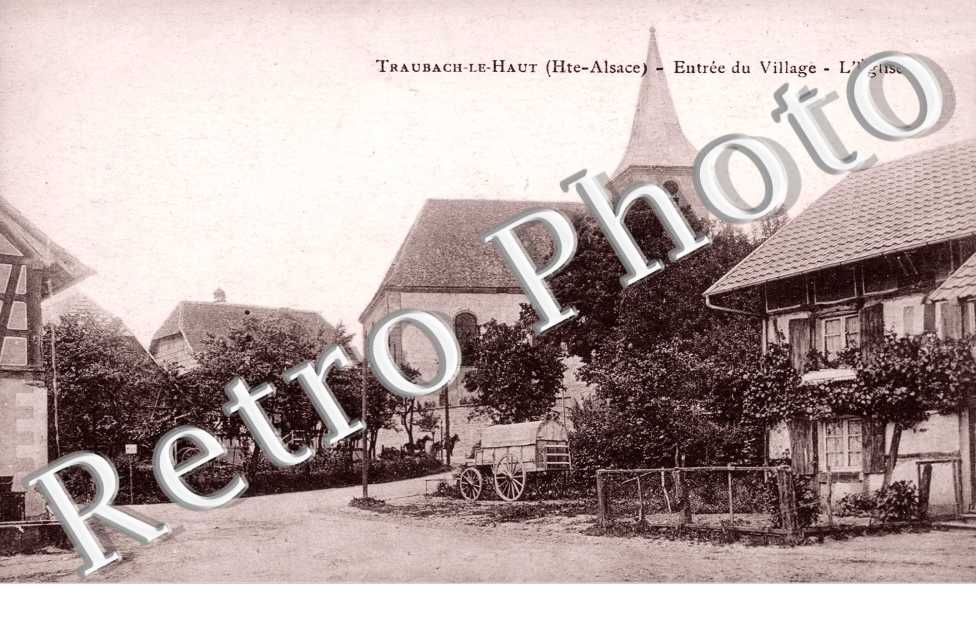 Entree du village, l'Eglise