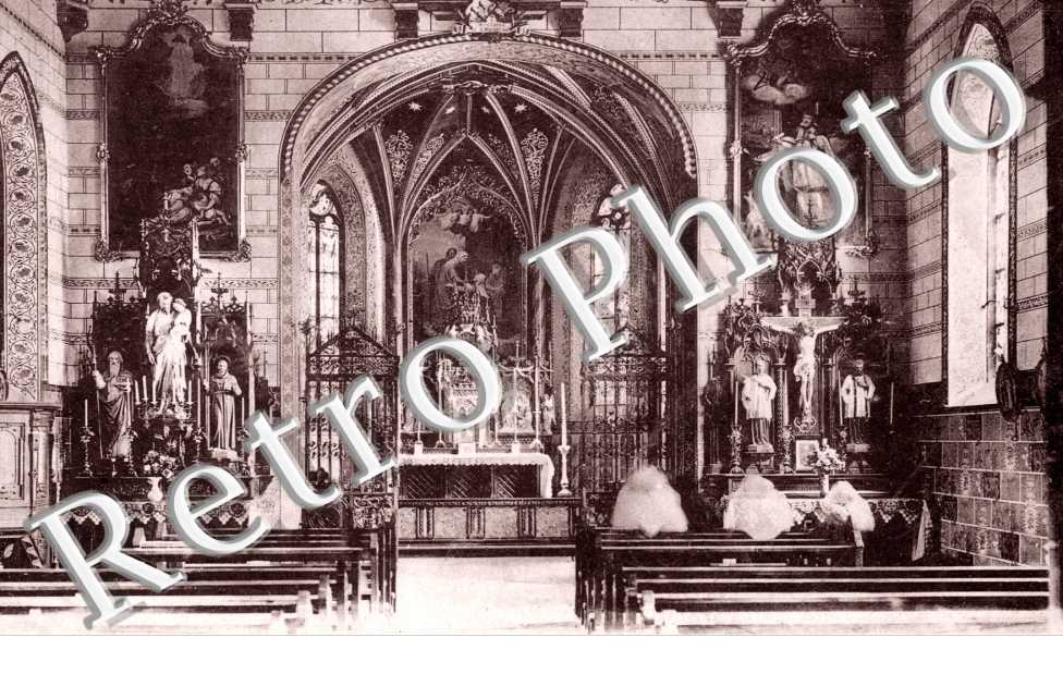 Interieur de l'eglise