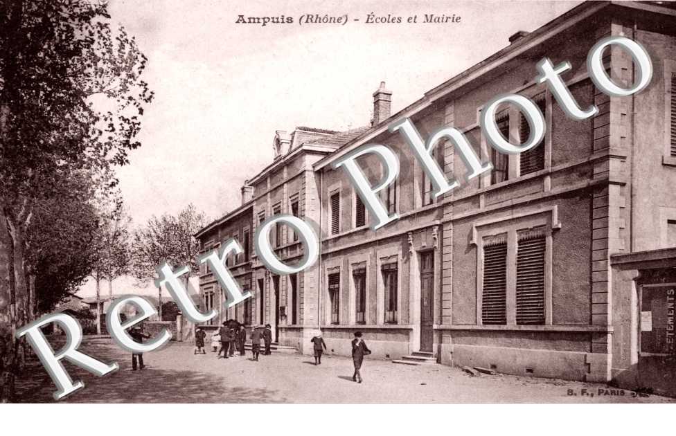 Ecoles et Mairie