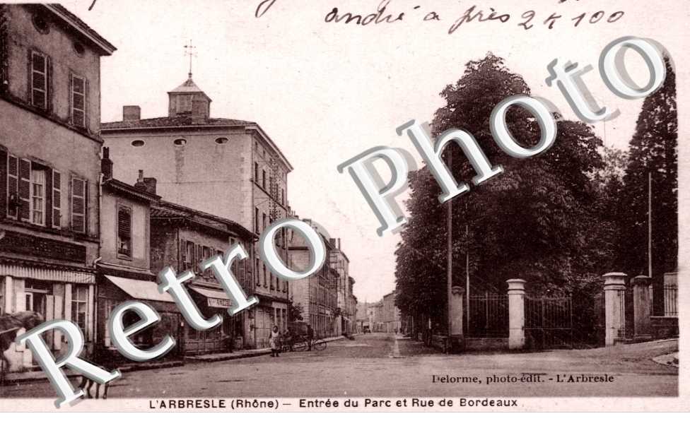 Rue de Bordeaux, entree du Parc