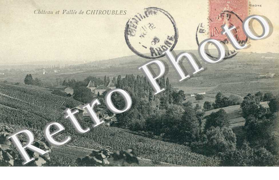 chateau et vallee de Chiroubles