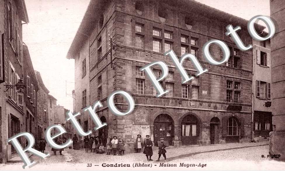 Maison Moyen Age