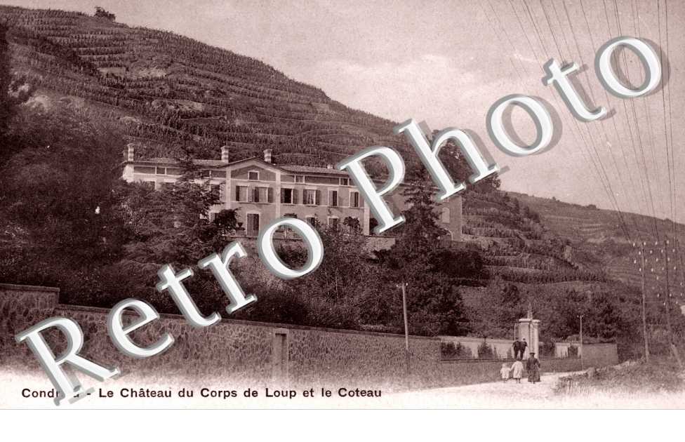 Le Chateau du Corps de Loup et le Coteau