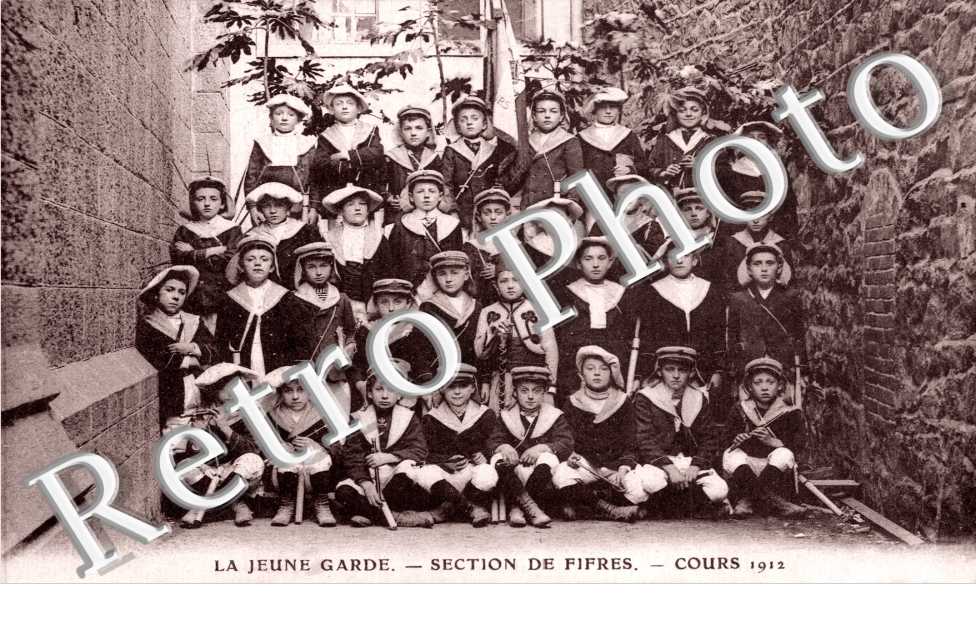 La Jeune Garde, Section de Fifres, Cours 1912