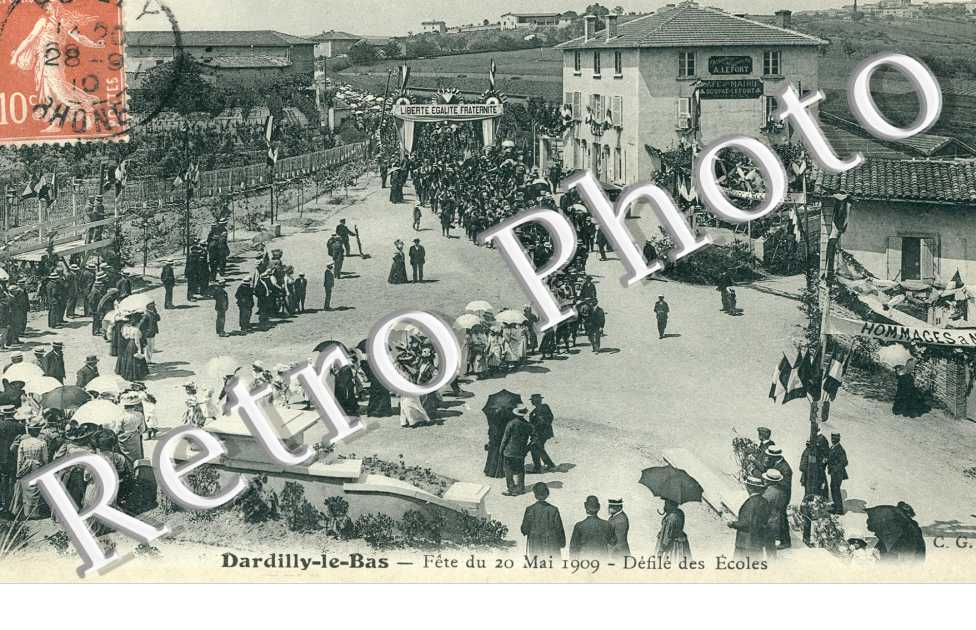 Fete du 20 mai 1909 - defile des ecoles