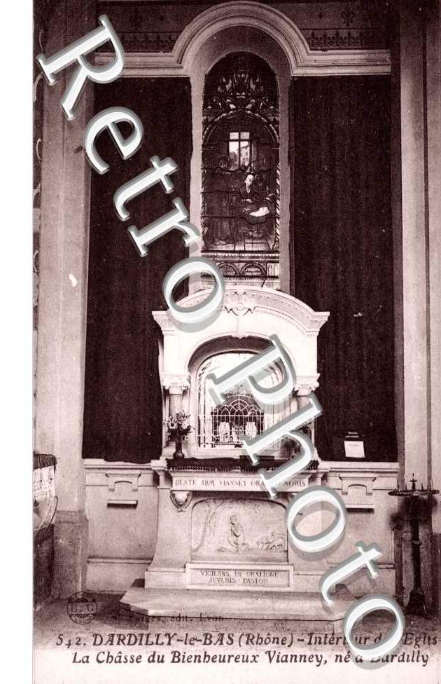 Interieur de l'eglise