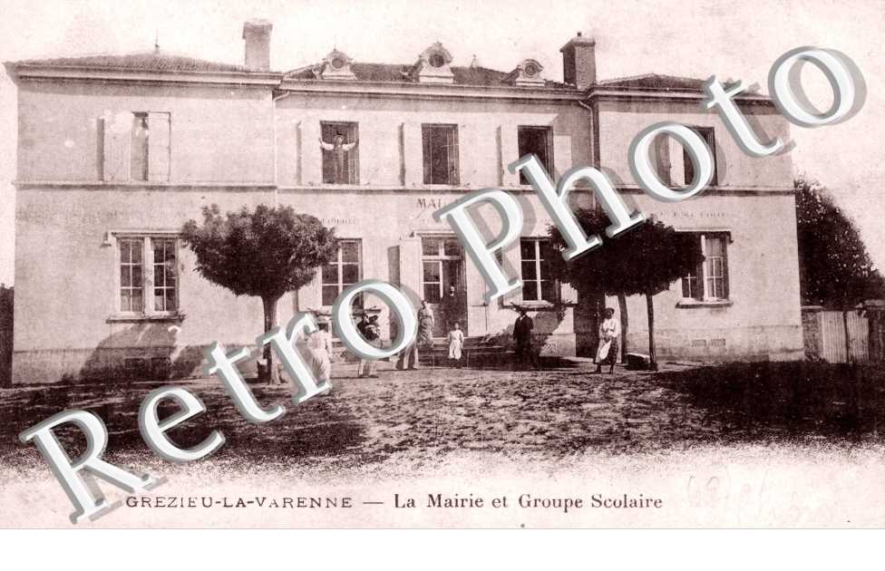 la mairie et groupe scolaire