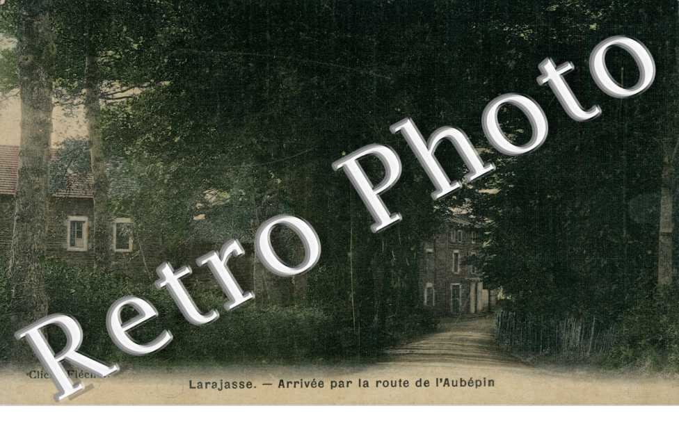 Arrivee par la route de l'aubepin 