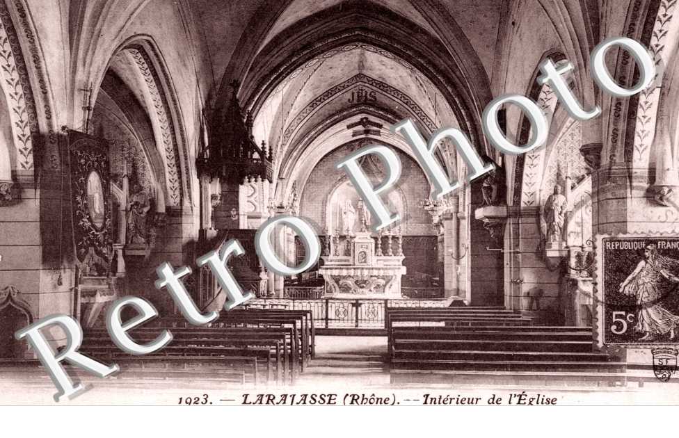 Interieur de l'eglise