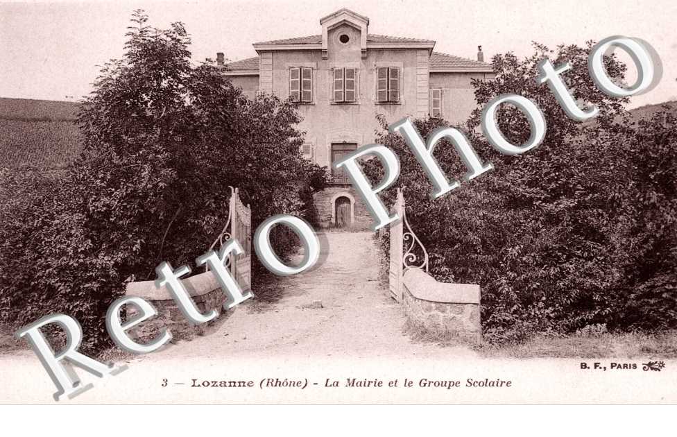 la Mairie et le Groupe Scolaire