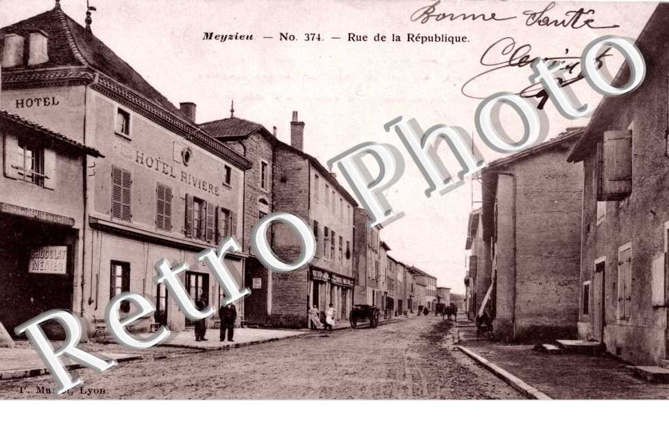 Rue de la republique - Hotel Riviere