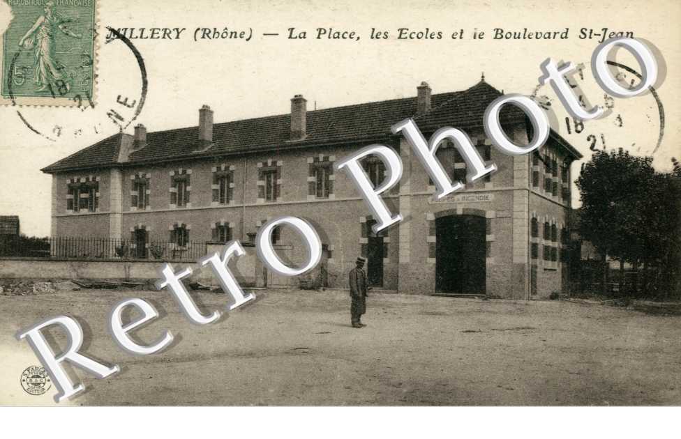 la Place, les Ecoles et le Boulevard Saint-Jean