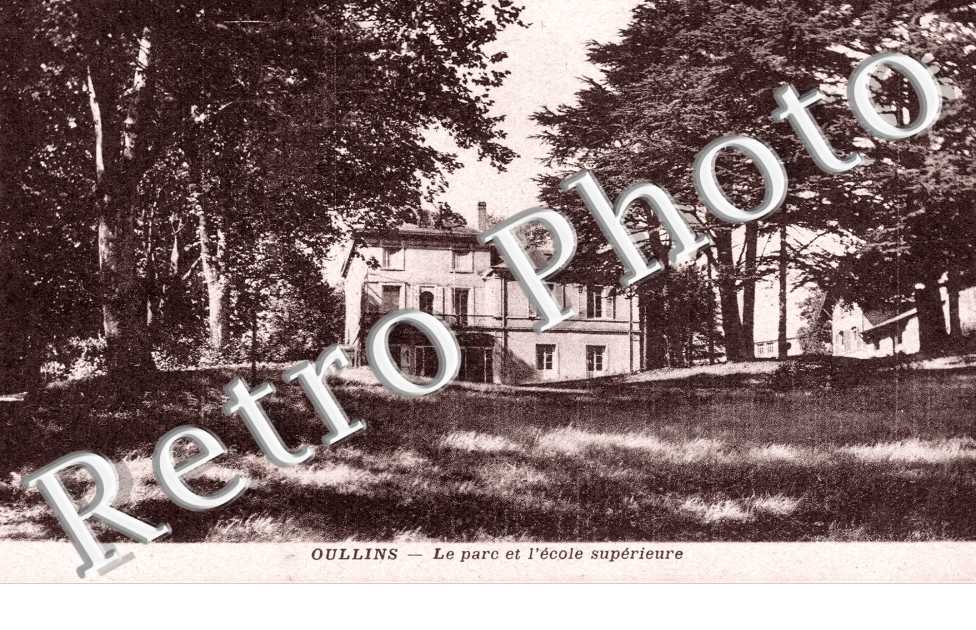 le parc et l'ecole superieure