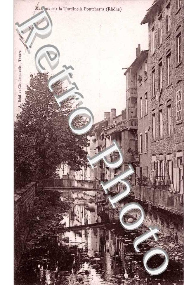Maisons sur la Turdine a Pontcharra