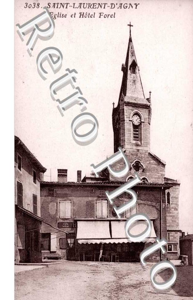 L'eglise et l'hotel Forel