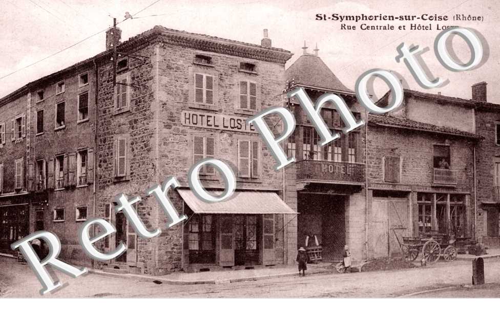 Rue centrale - hotel Laoste