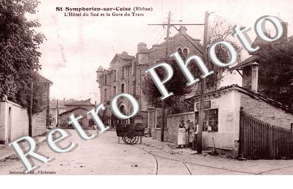 L'hotel du Sud et la gare du tram