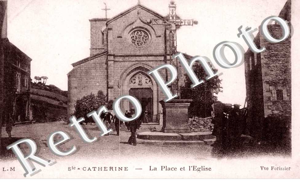 La place et l'eglise