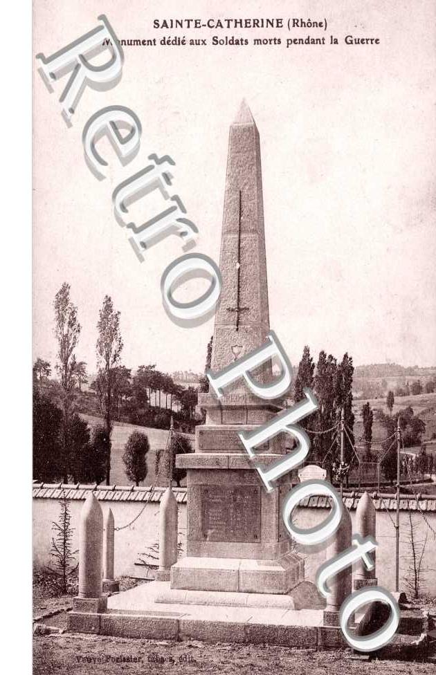 Monuement dedie aux Soldants morts pendant la Guerre