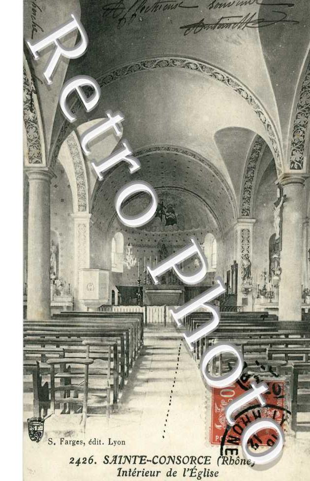 Interieur de l'eglise