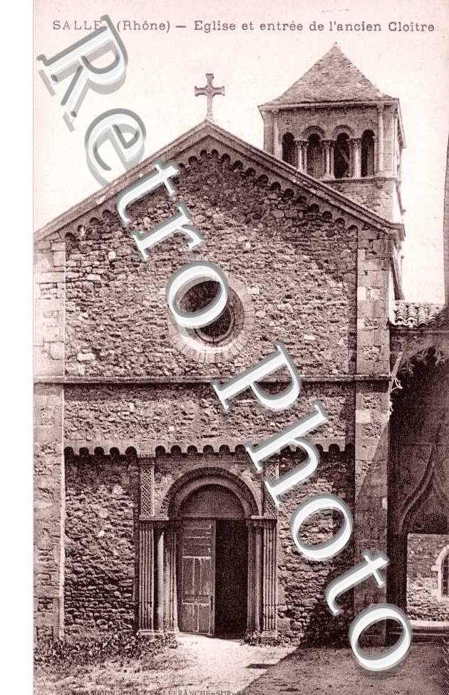 Eglise et entree de l'ancien cloitre