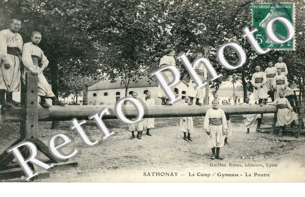 le Camp, Gymnase, la Poutre