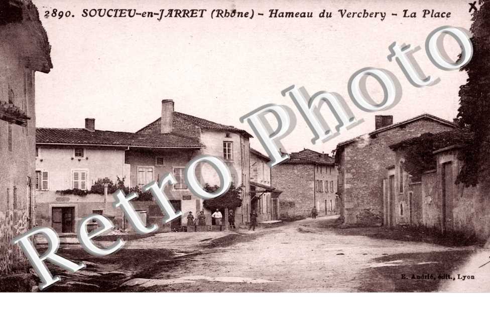 Hameau de Verchery, la Place