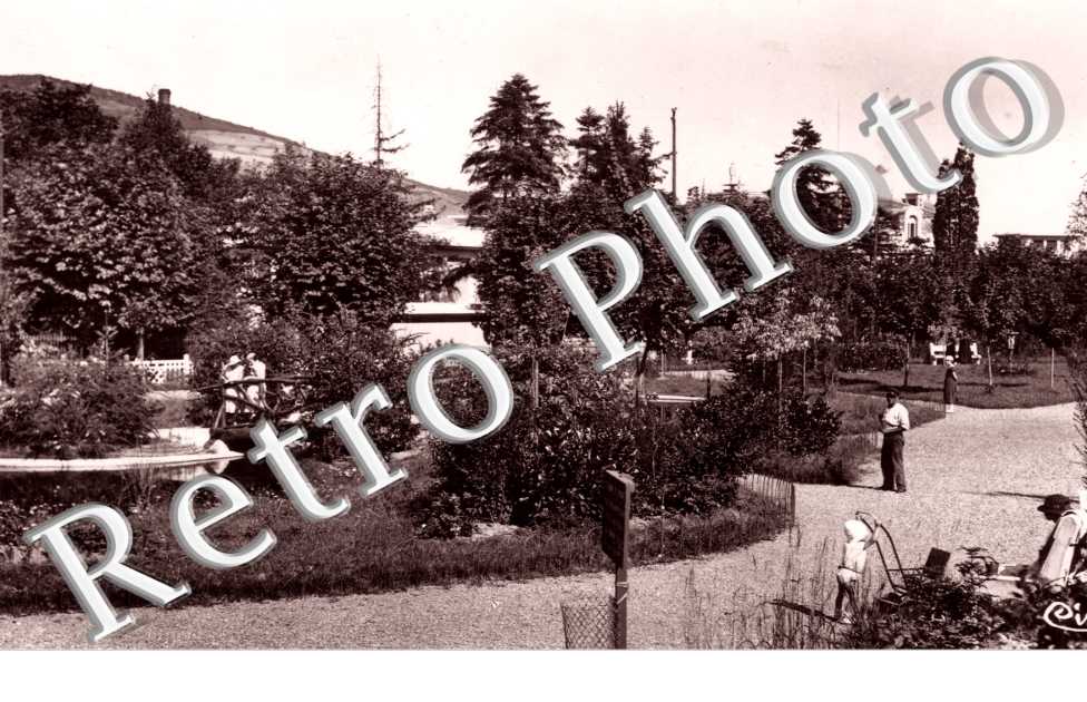 Square Astride Briand