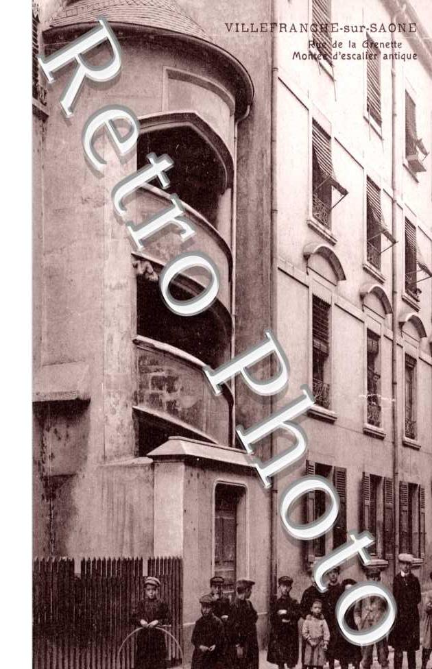 Rue de la Grenette, Montee d'Escalier antique