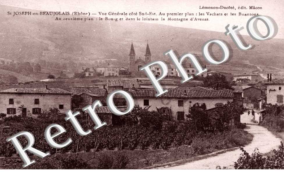 Saint Joseph en Beaujolais -Vue Generale, les Vachats, les Buantons, le Bourg et la Montagne d'Avenas