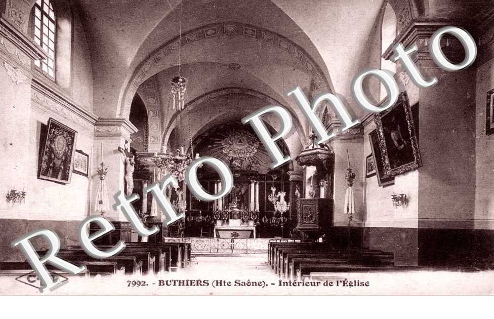 interieur de l'eglise