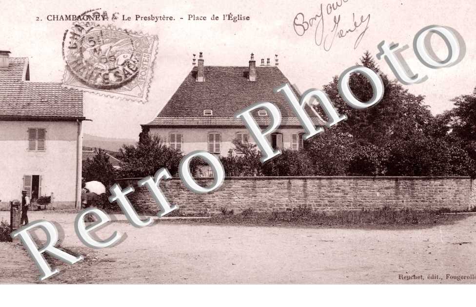 Le presbytere - place de l'eglise