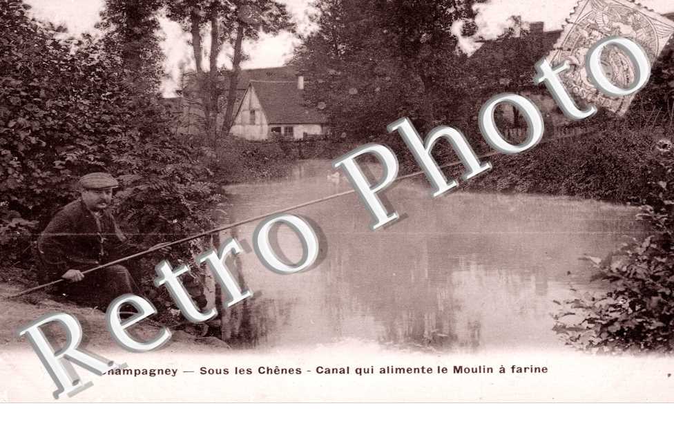 Sous les chenes Canal qui alimente le Moulin a farine