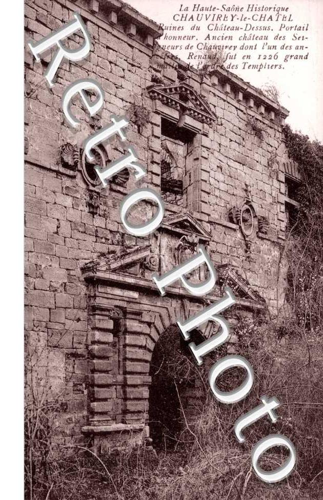 ruines du Chateau-Dessus, portail d'honneur