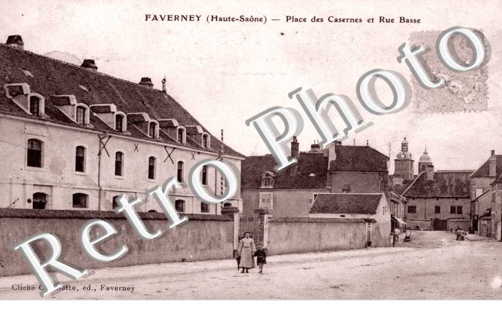 place des Casernes et rue Basse