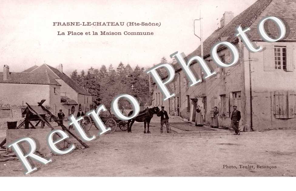 la place et la maison commune