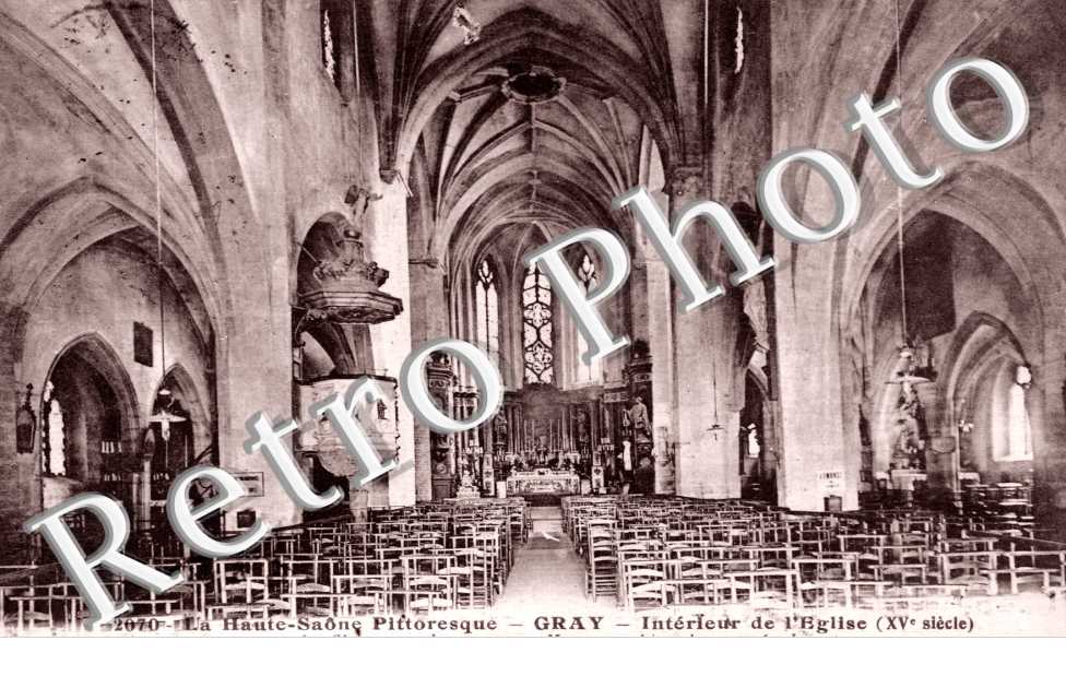 Interieur de l'eglise