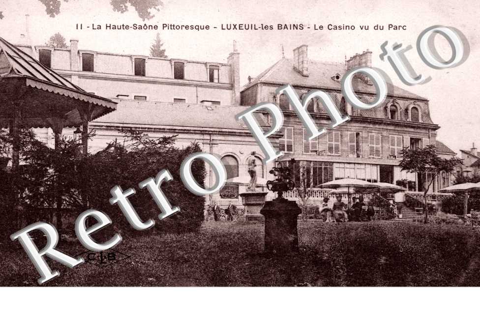 le Casino  vue du parc