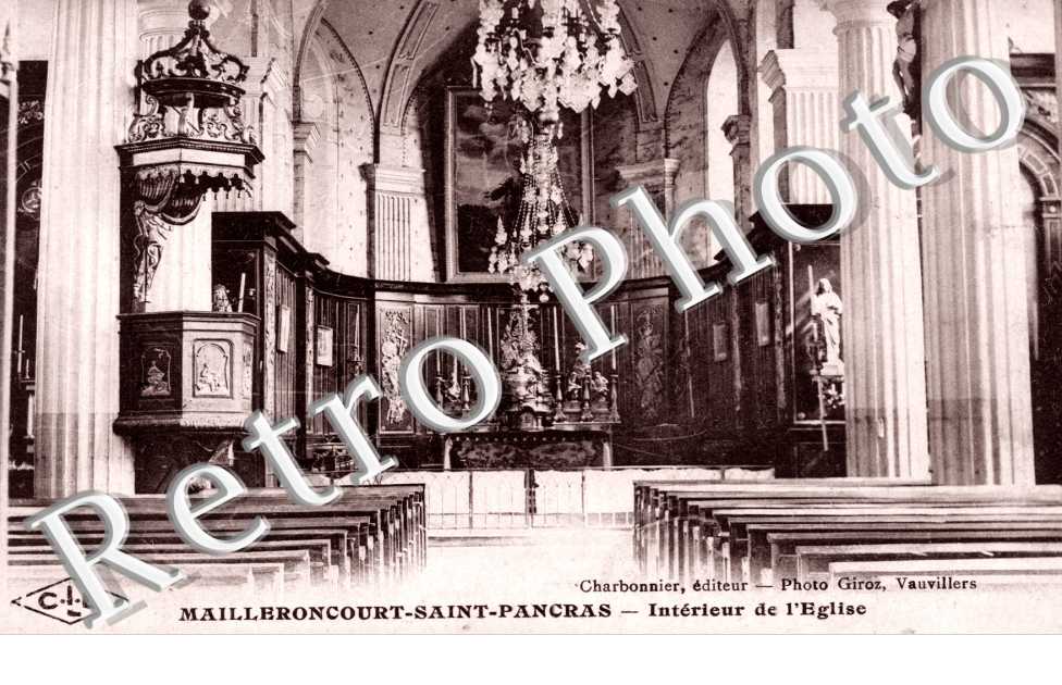 Interieur de l'eglise