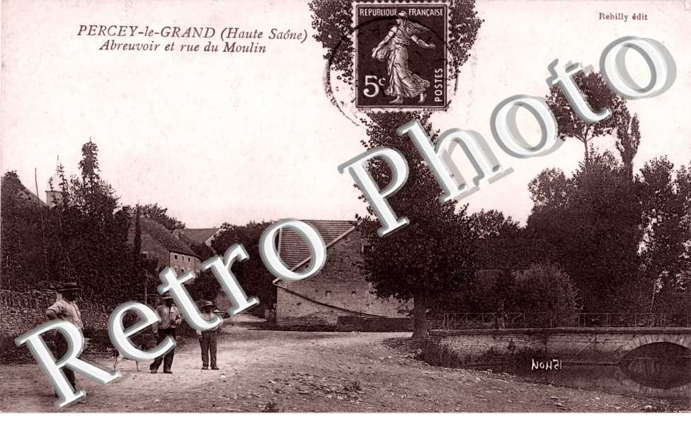abreuvoir et rue du moulin