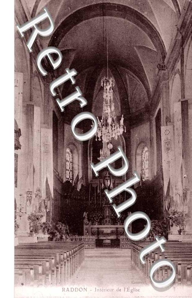 Interieur de l'eglise