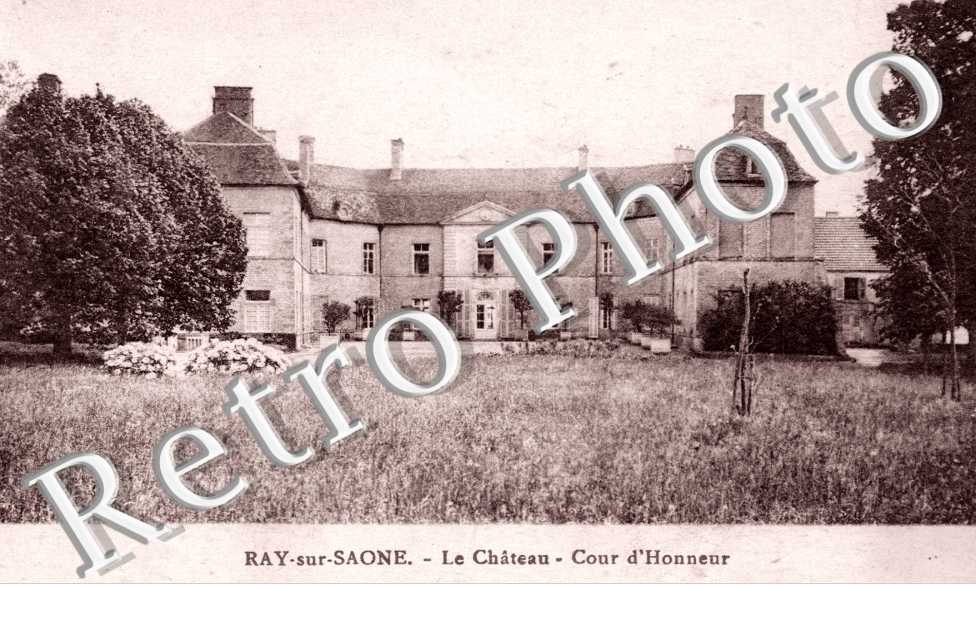 Chateau - cour d'honneur