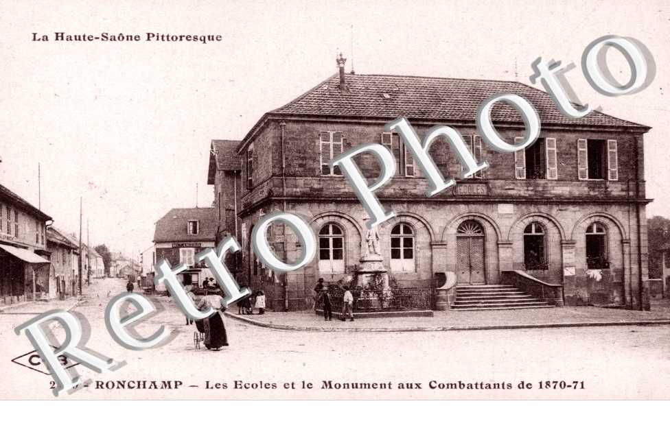 Les ecoles et le monument aux combattants de 1870-71