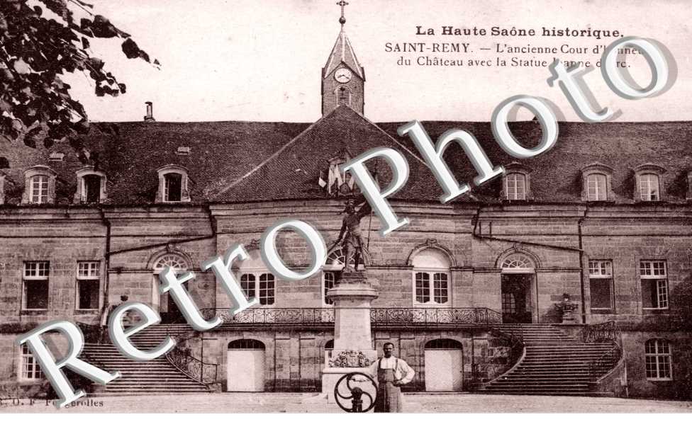 l'Ancienne cour d'Honneur du Chateau
