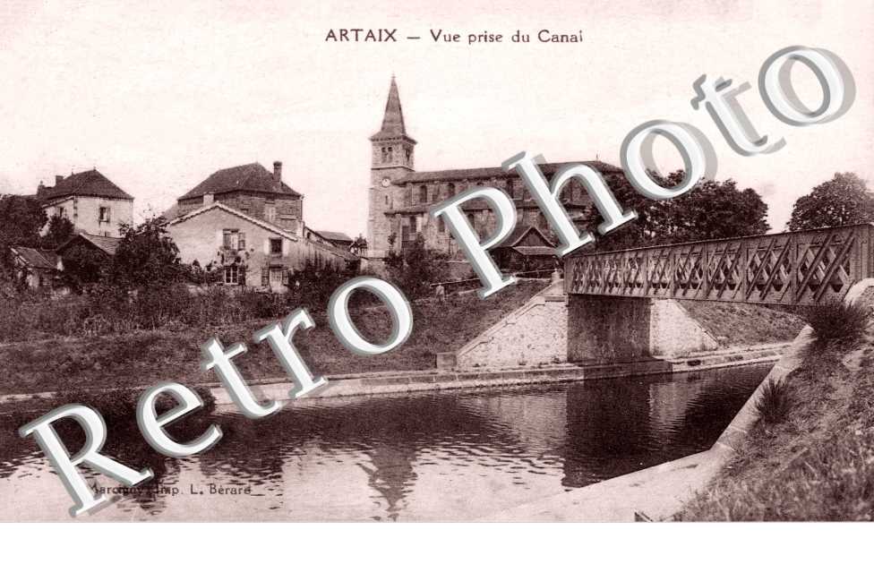 Vue prise du canal