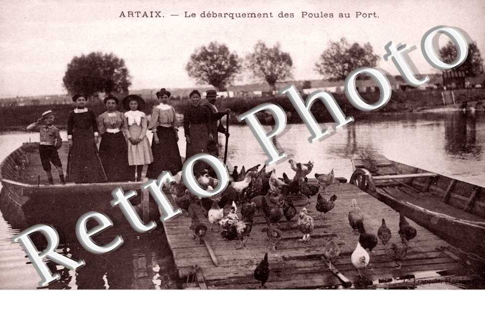 Le debarquement des Poules au port