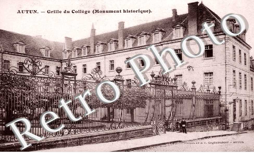 Grille du College