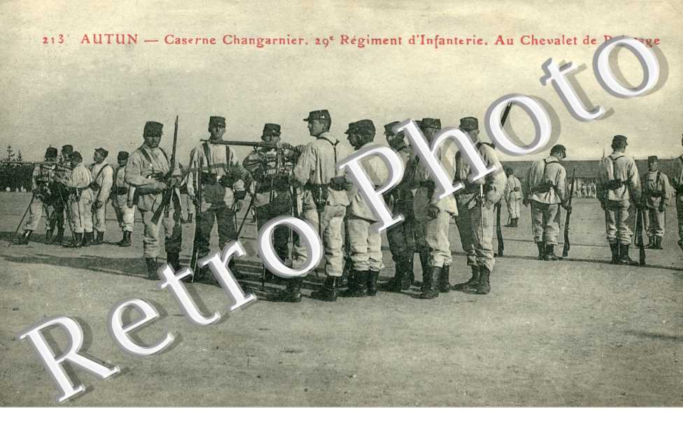 Caserne Changarnier 29 e regiment d'infanterie- au chevalet de pointage (militaire